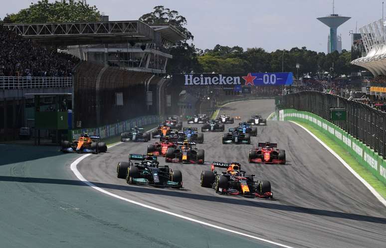 F1 ao vivo: onde assistir à corrida domingo, 7, e ao treino hoje, 6