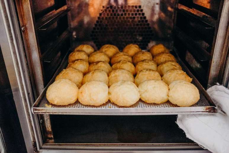 A receita dos pães de queijo do Vila Chico é secreta.