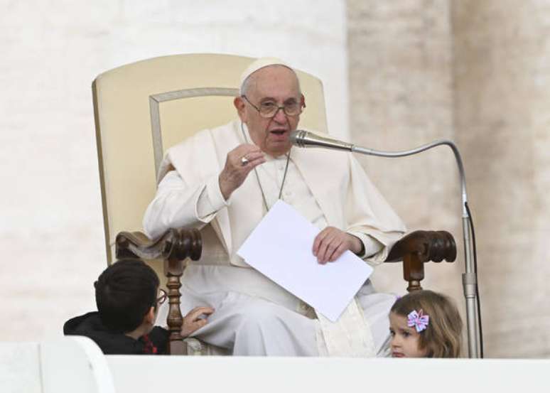 Papa Francisco voltou a pedir o fim da guerra na Ucrânia