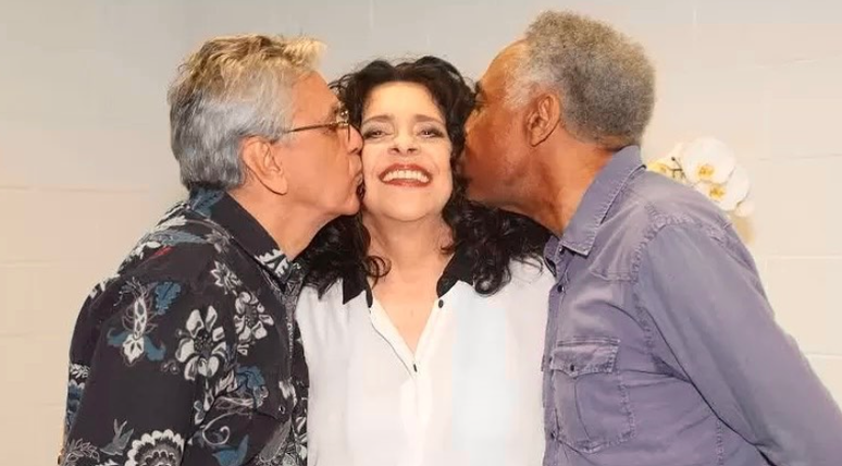 Caetano Veloso, Gal Costa e Gilberto Gil são amigos e parceiros musicais que marcaram a história da MPB