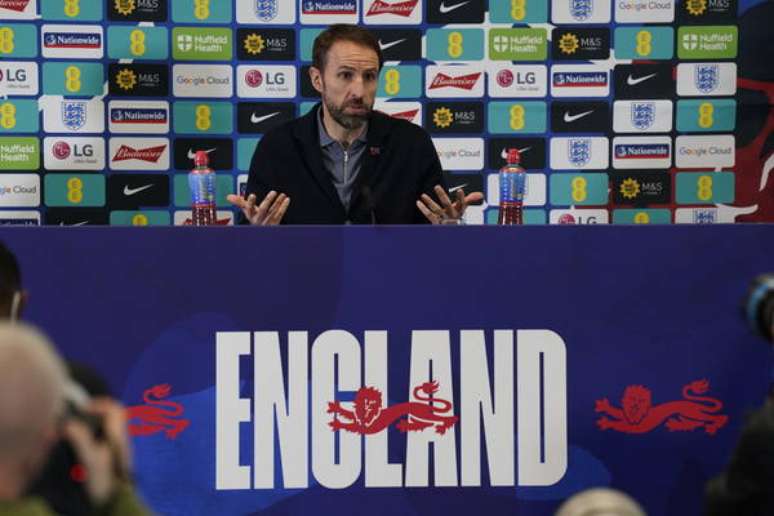 Gareth Southgate durante a convocação da Inglaterra para a Copa do Mundo