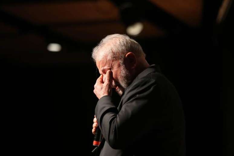 Lula se emociona e chora ao falar sobre fome no Brasil durante discurso em Brasília