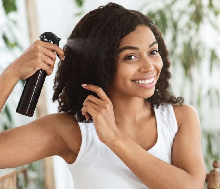 A hidratação é o mais indicado para quem tem o cabelo com baixa porosidade –