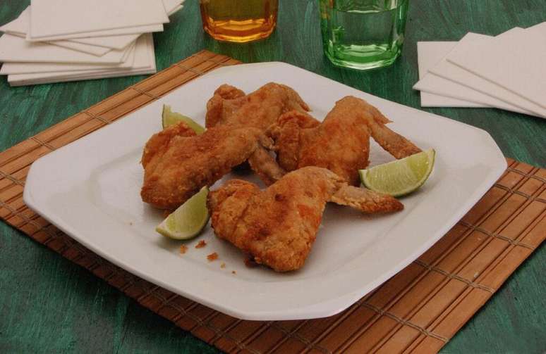 Frango frito com p&aacute;prica &ndash; Foto: Guia da Cozinha