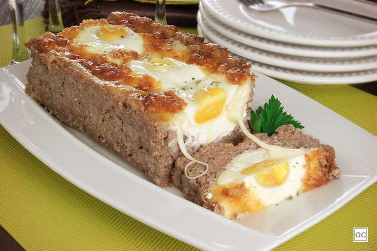 Bolo de carne recheado &ndash; Foto: Guia da Cozinha