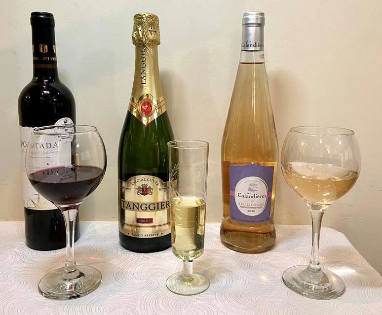 Portada, Tanggier e Les Calandi&egrave;res, respectivamente