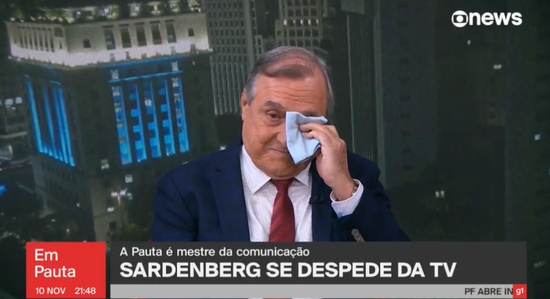 Carlos Alberto Sardenberg se emociona em despedida 