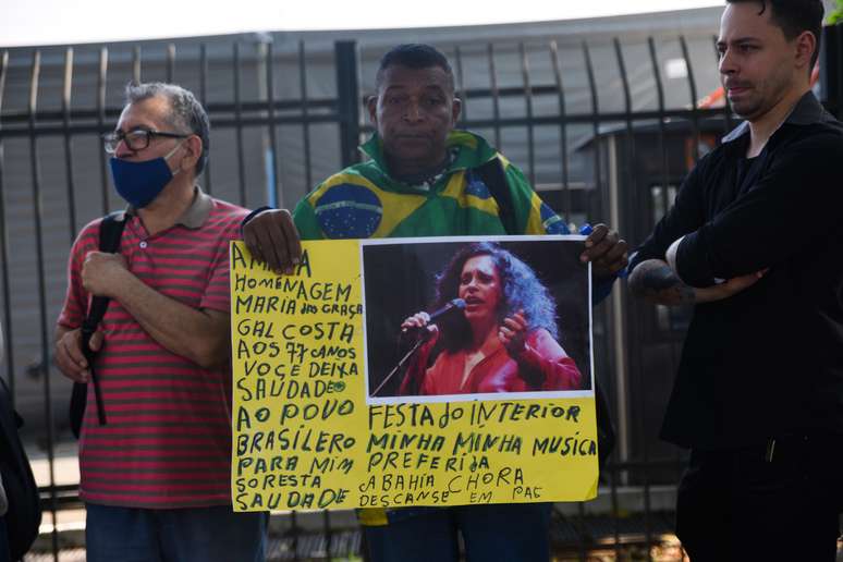 Fã presta sua última homenagem para Gal Costa