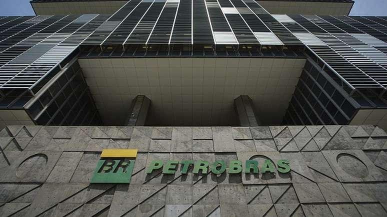 Como acionista majoritário da Petrobras, governo brasileiro tem a prerrogativa de indicar a maioria dos integrantes do conselho de administração que dita os rumos do negócio