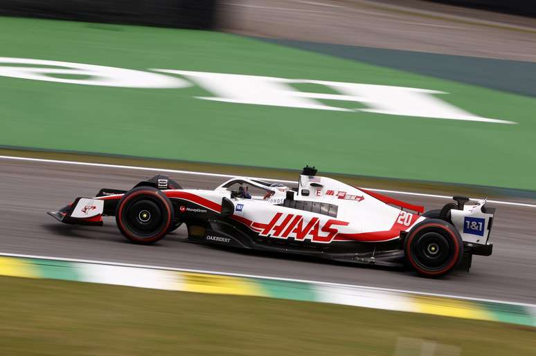 Kevin Magnussen em ação Interlagos