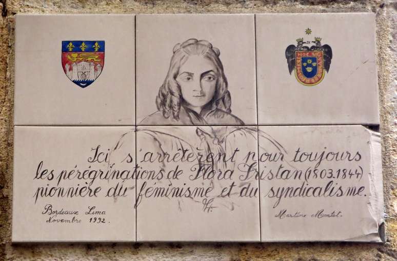 Homenagem em azulejos a Flora Tristán na França