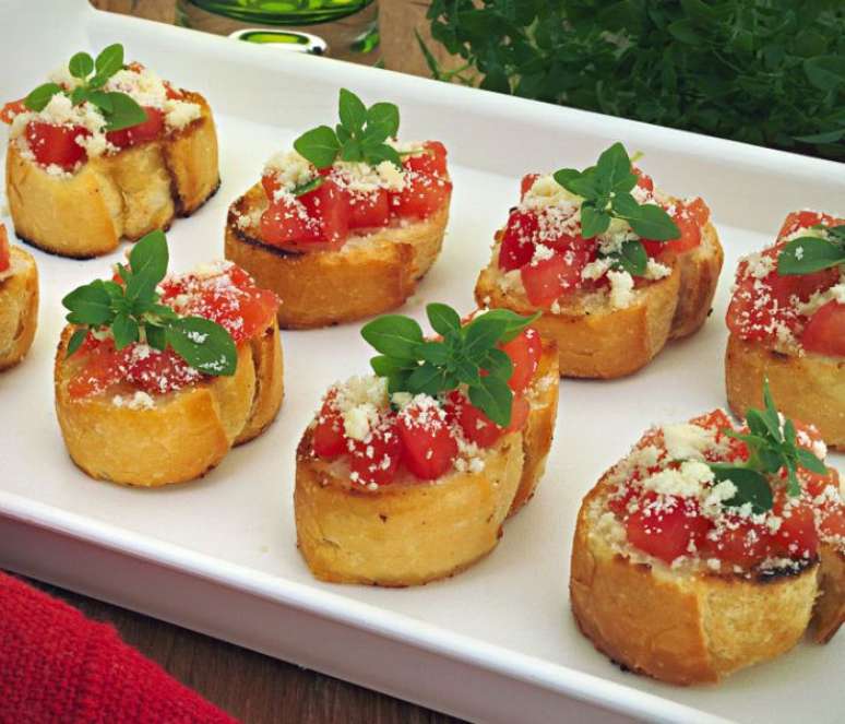 Minibruschetta italiana (Reprodução / Guia da Cozinha)