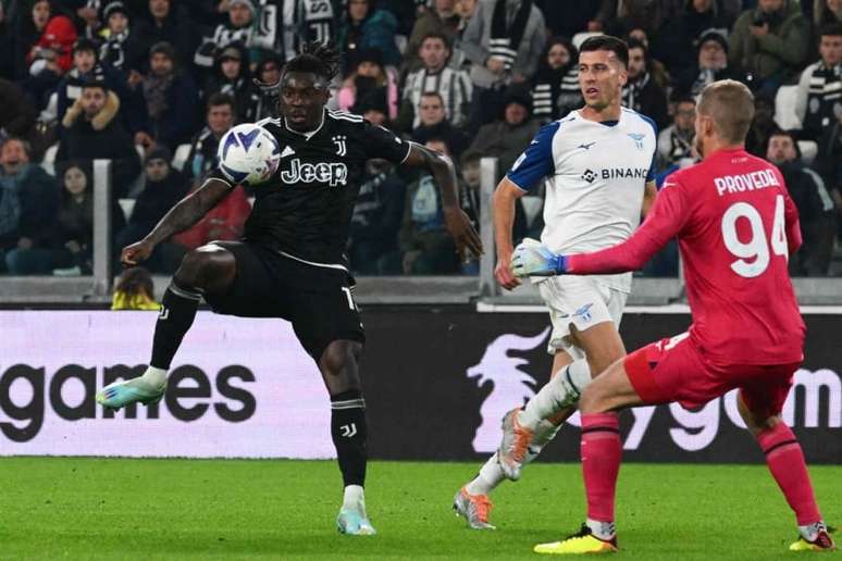 Moise Kean marcou um belo gol na vitória da Juve (Foto: VINCENZO PINTO / AFP)