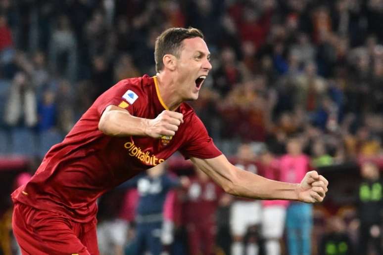 Matic chegou à Roma nesta temporada após deixar o Manchester United (Foto: ANDREAS SOLARO / AFP)