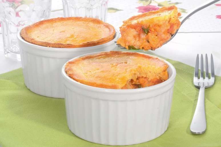 Empadinha de camar&atilde;o na cumbuca | Foto: Guia da Cozinha