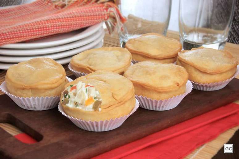 Empadinha de frango frita | Foto: Guia da Cozinha