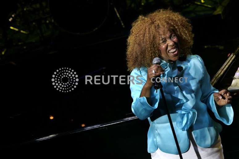 Cantora vencedora do Grammy Roberta Flack
15/07/2006
REUTERS/Dani Cardona