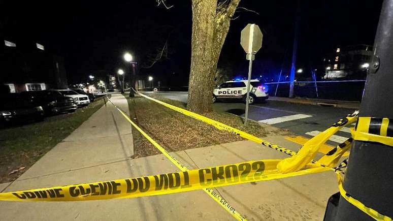 Alunos de universidade nos EUA são encontrados mortos e polícia