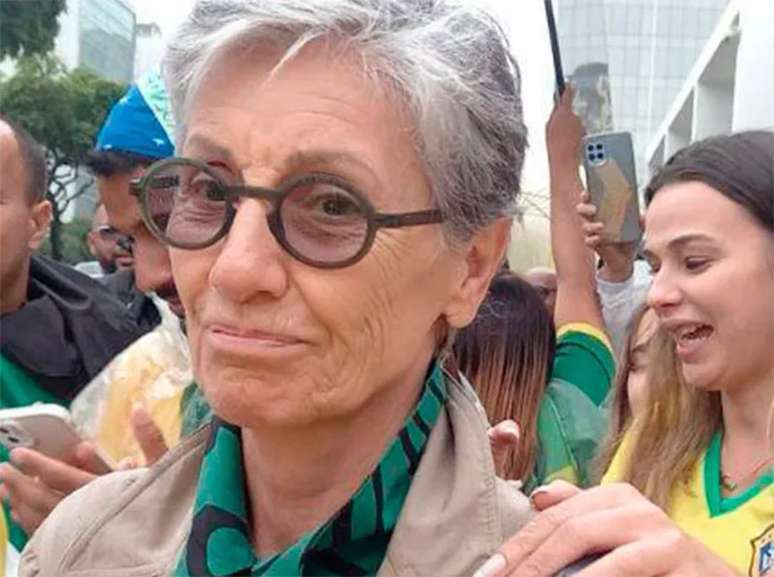 Cassia Kis volta a participar de manifestações antidemocráticas