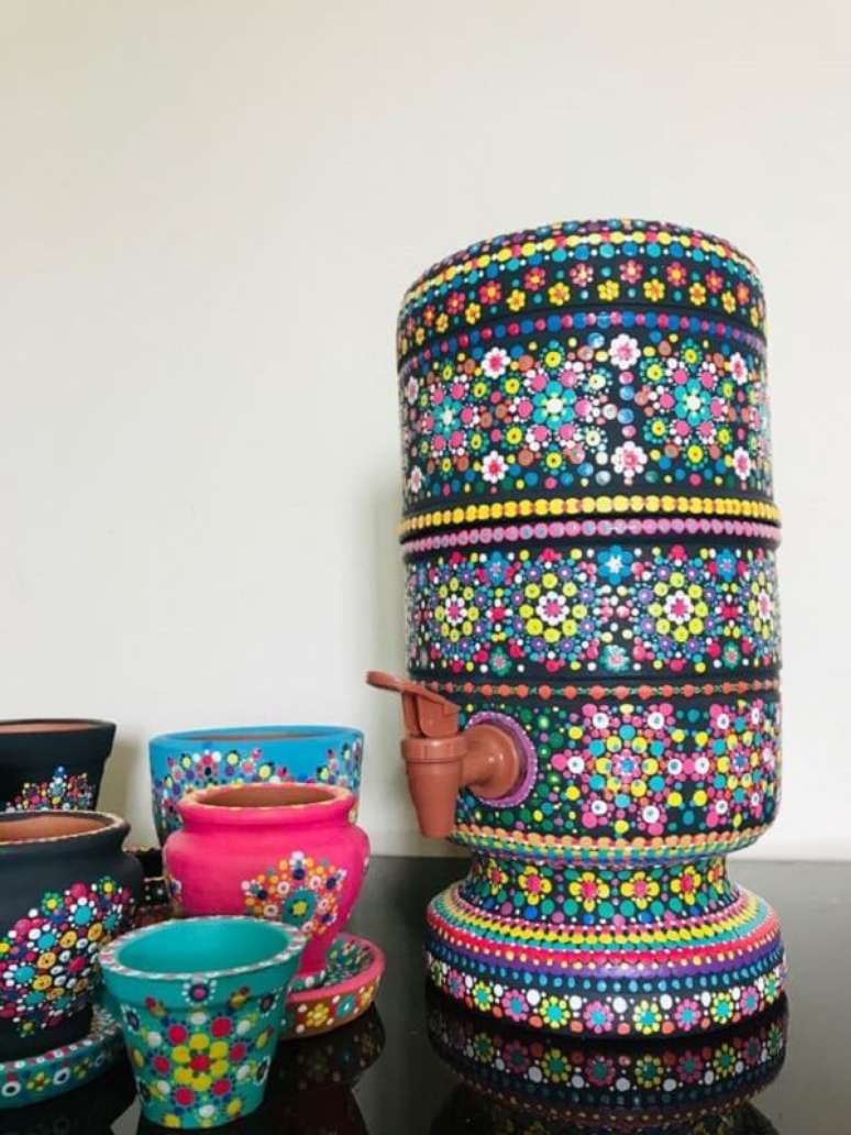 13. Modelo de filtro de barro colorido. Fonte &ndash; Diari Handmade