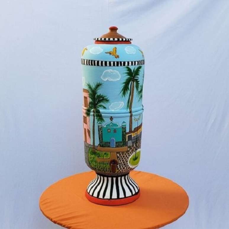 10. Modelo de filtro de barro decorado. Fonte &ndash; ELo7