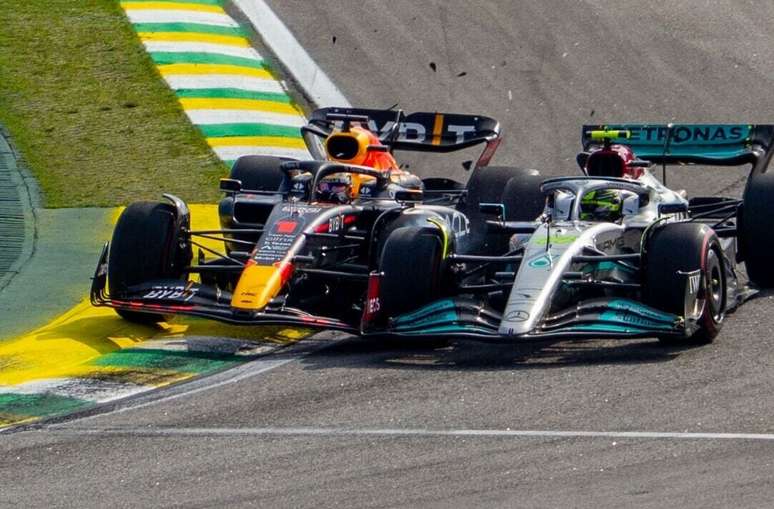 Sainz lidera treino livre da F1 em Interlagos. Verstappen é só 16º