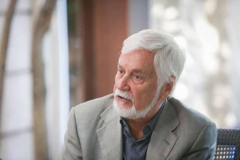 Edmar Bacha, integrante da equipe de economistas que formulou o Plano Real, trabalha em projeto de pesquisa para atualizar as s&eacute;ries estat&iacute;sticas do PIB dos s&eacute;culos XIX e XX