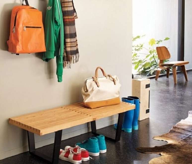 6. Banco George Nelson. Fonte: Ess&ecirc;ncia M&oacute;veis