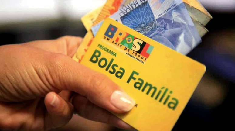 Governos federal e dos Estados do Nordeste ainda não chegaram a acordo sobre cortes no Bolsa Família.