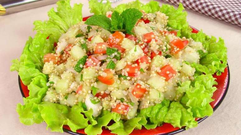 Guia da Cozinha - Receita de tabule com quinoa para quem quer gostar de salada