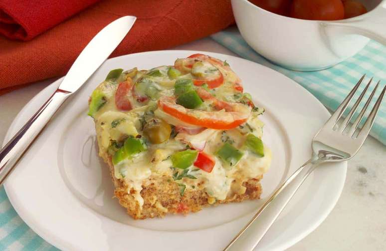 Torta de tomate e piment&atilde;o &ndash; Foto: Guia da Cozinha