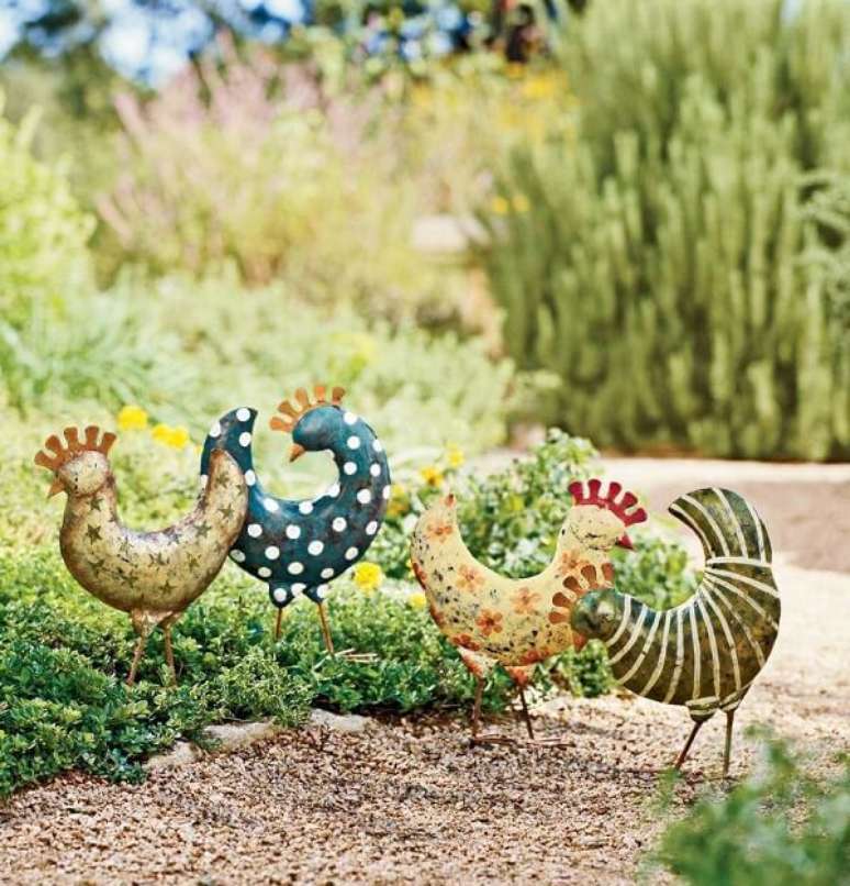 54. Enfeites para jardim que trazem descontração ao ambiente. Fonte: Decoratorist