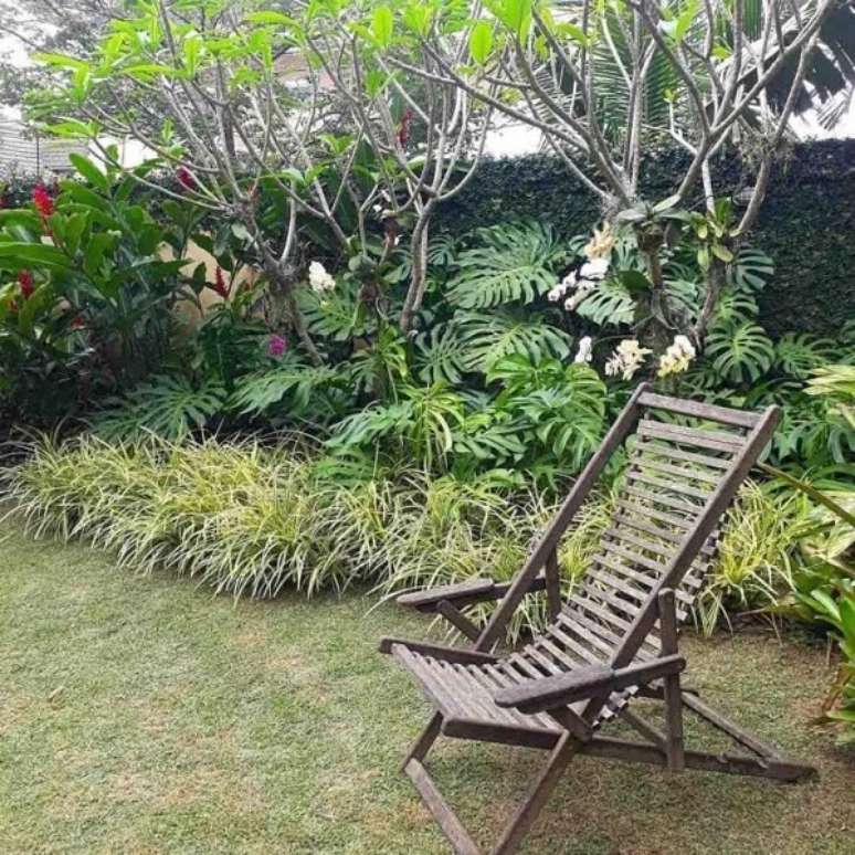 8. Na &aacute;rea externa do apartamento garden &eacute; poss&iacute;vel mesclar cores e texturas de plantas. Fonte &ndash; Rafael Carvalho Paisagismo