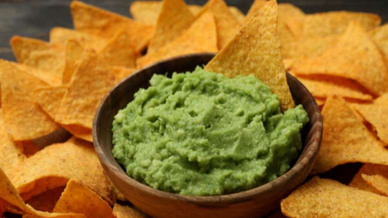 O guacamole é uma ótima opção de entrada para a Ceia de Natal e Ano Novo – Foto: Guia da Cozinha