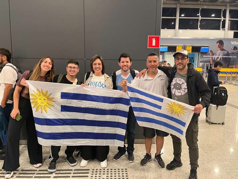 Uruguaios também embarcaram no Brasil, com destino ao Catar