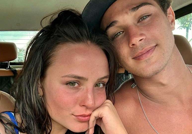 Larissa Manoela e seu namorado, André Luiz Frambah