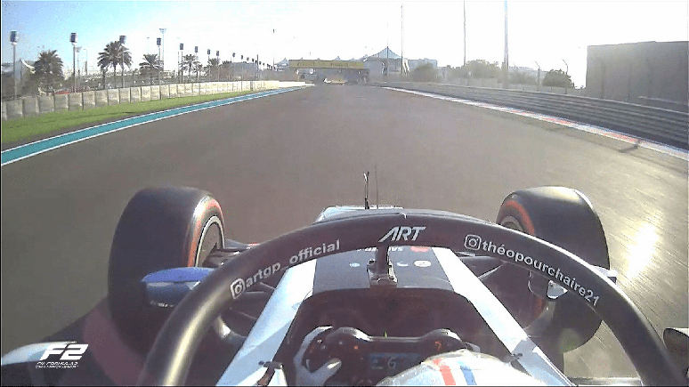 Th&eacute;o Pourchaire sai em terceiro 