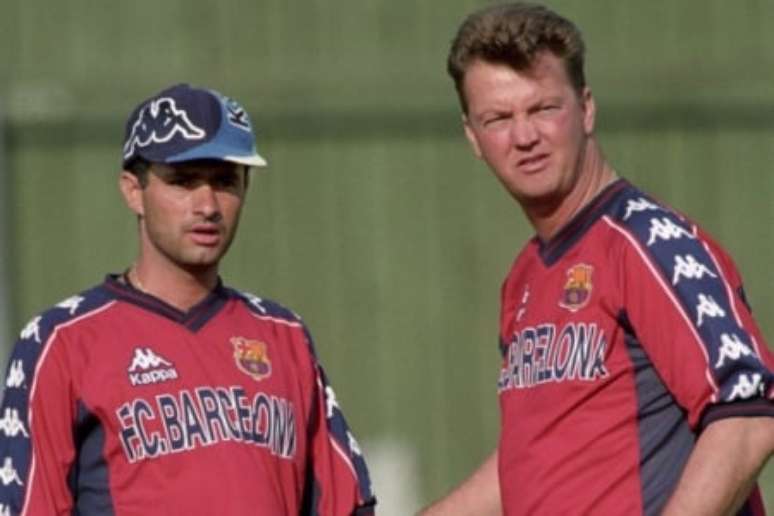 Van Gaal e José Mourinho em Barcelona (Foto: Divulgação/FC Barcelona)