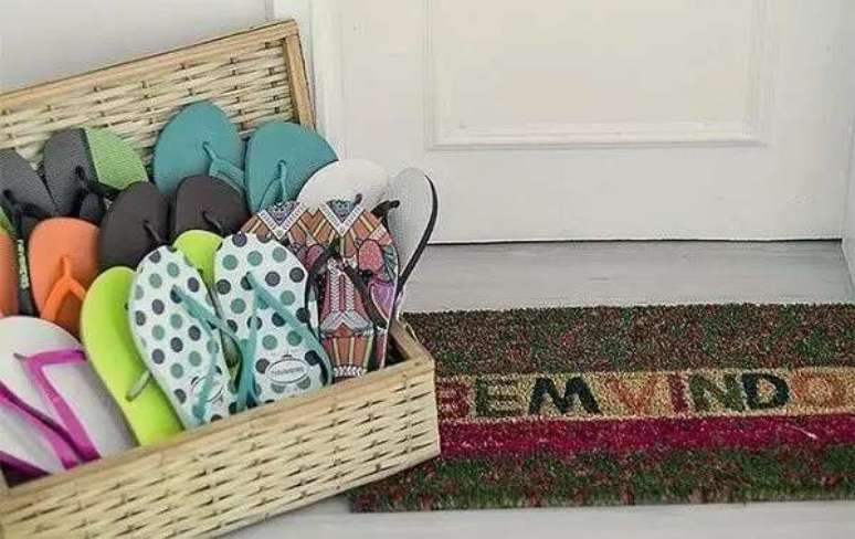 18- As sand&aacute;lias s&atilde;o &oacute;timas op&ccedil;&otilde;es para lembrancinhas de ch&aacute; de casa nova. Fonte: As Lembrancinhas de Casamento