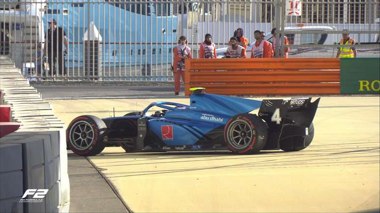 Marino Sato errou sozinho e causou bandeira vermelha 