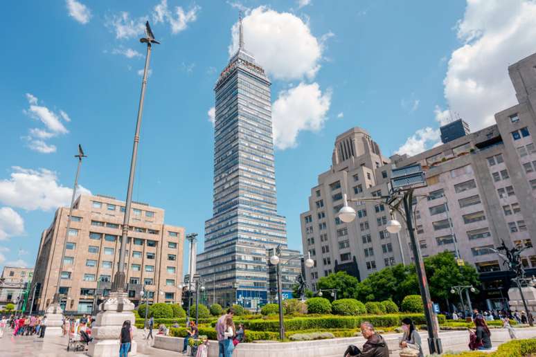 Torre Latinoamericana foi o primeiro arranha céu construído na Cidade do México 