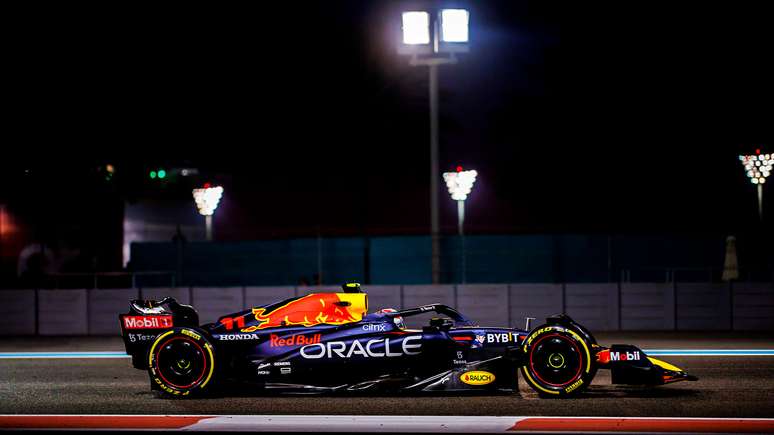 Perez e seu Red Bull em Abu Dhabi Twitter Red Bull