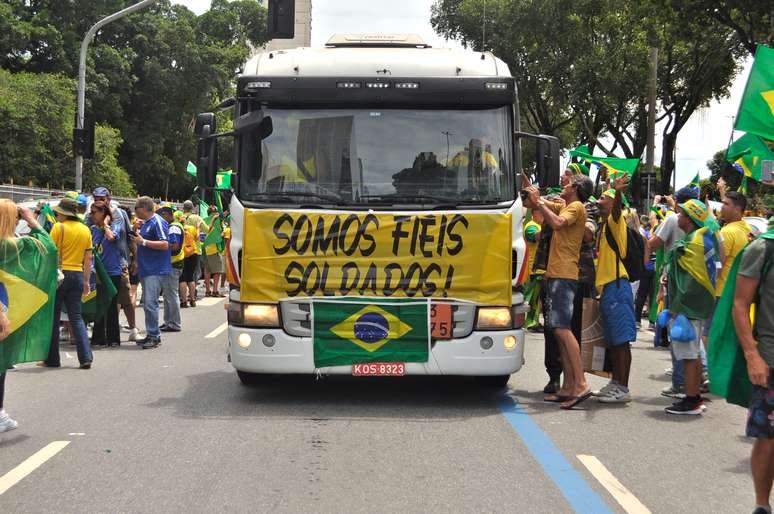 Registro de protesto no Rio de Janeiro, no feriado da Proclamação da República