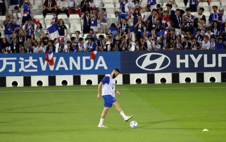 Benzema sofreu lesão durante primeiro treino da França no Catar