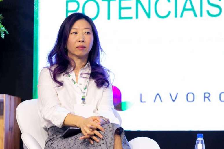 Amy Chan, durante o Summit Agro Brasil 2022; para ela, setor agropecuário poderia tentar diversificar a pauta de exportações com a China.