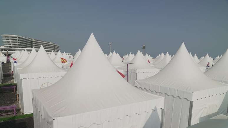 '&Eacute; como um albergue abaixo da da m&eacute;dia', diz um torcedor.