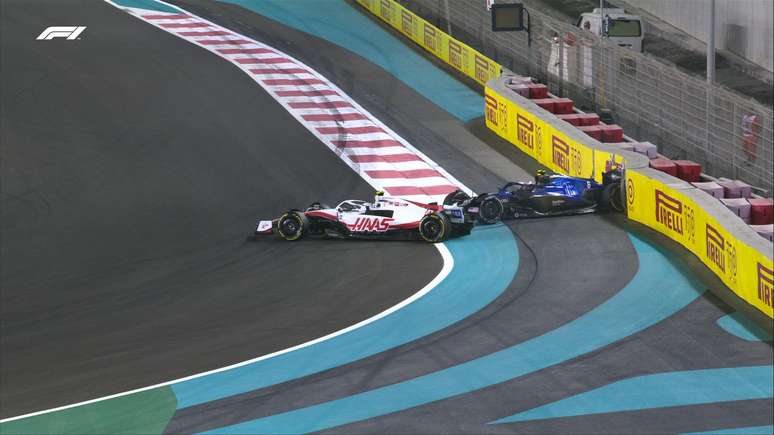 Toque entre Schumacher e Latifi 