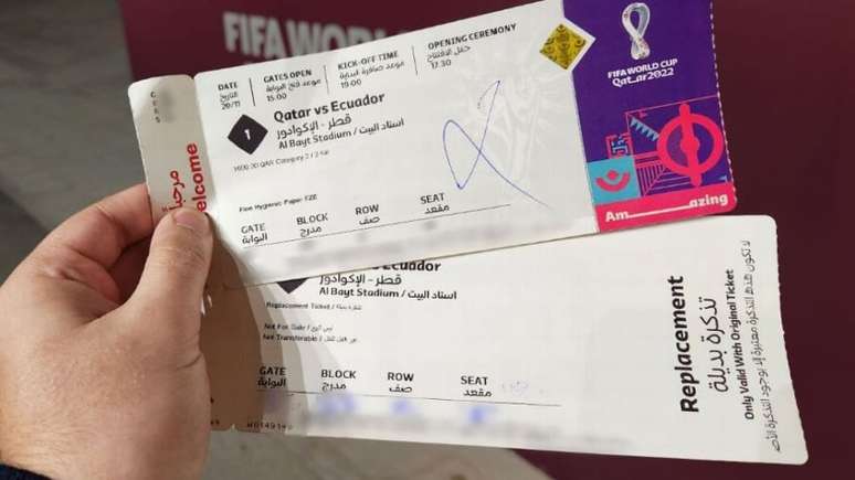 Ingresso que ajudou o brasileiro à entrar no jogo de abertura da Copa do Mundo (Foto: Thomas Polistchuk)