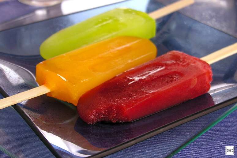 Guia da Cozinha - Picolé caseiro de frutas: uma opção saborosa para se refrescar!