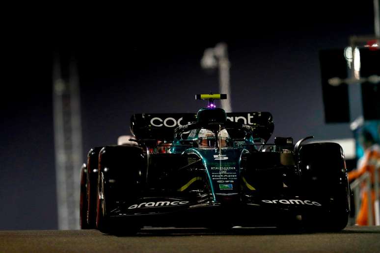 Vettel chegou em 10º em Abu Dhabi 